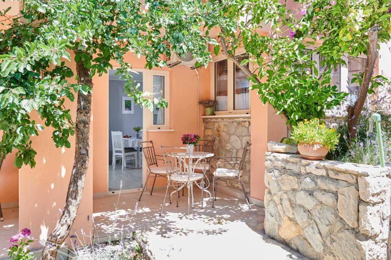 Apartmani Oaza Трогір Екстер'єр фото