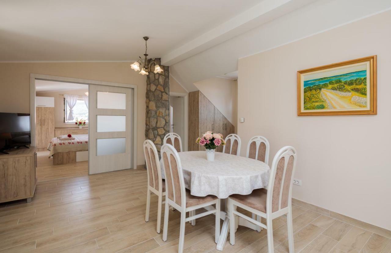 Apartmani Oaza Трогір Екстер'єр фото