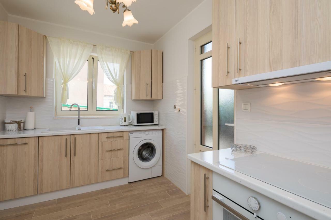 Apartmani Oaza Трогір Екстер'єр фото